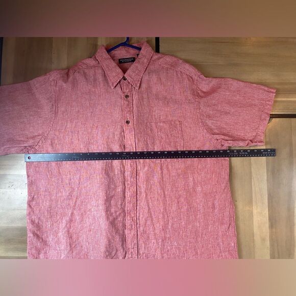 Two Roundtree & York linen button ups - Picture 3 of 8